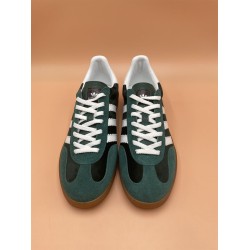 Gucci Gazelle Green Velvet Low Top Trainers Gum Sole