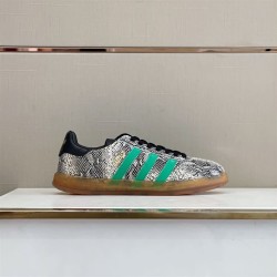 Gucci Snakeskin Pattern Low Top Trainers Grey Green Gucci Snakeskin Pattern Low Top Trainers Grey Green