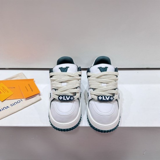 Front view of white and green L Trainer Maxi Low Top Trainers