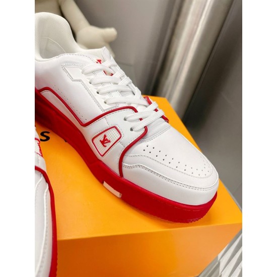 L Trainer Low Top Leather White Red Trainers Toe and Laces Detail Close-up of toe box, laces and side logo on L Trainer Low Top Leather White Red Trainers
