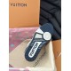 L Trainer Sneaker Low Top Leather White Navy Sole View L Trainer Sneaker Low Top Leather White Navy outsole tread pattern and branding