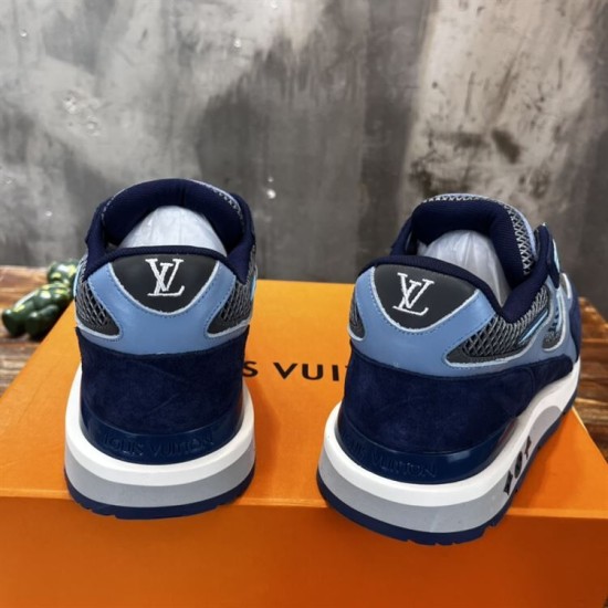 L blue mesh suede low top trainers rear heel counters and branding L blue mesh suede low top trainers rear heel counters and branding