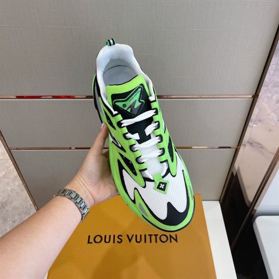 L Runner Tactic Green Mesh Leather Trainers Lacing and Tongue View L Runner Tactic Green Mesh Leather Trainers top down view of lacing