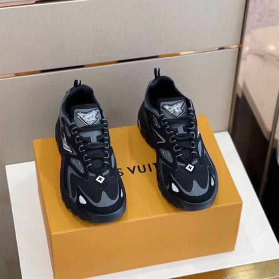 L Runner Tactic Low Top Mesh Trainers In Black And Grey overhead view of the pair