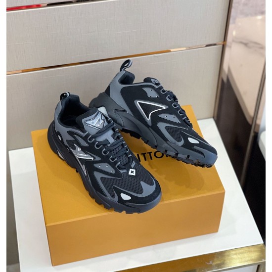 L Runner Tactic Low Top Mesh Trainers In Black And Grey diagonal upper view