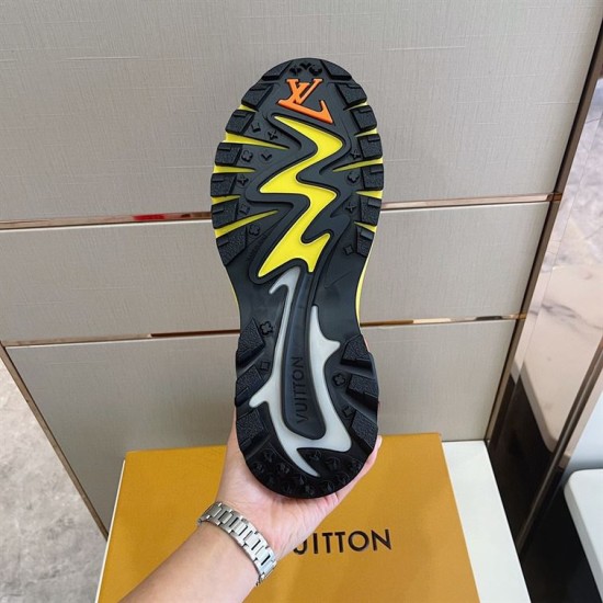 L Runner Tatic Trainers Sole View in orange and yellow Underside tread pattern of the L Runner Tatic trainers with yellow and black rubber sole in orange and yellow