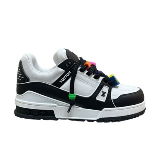 L Trainer Maxi Low-Top Trainers in white and black side profile Profile view of L Trainer Maxi Low-Top Trainers in white and black