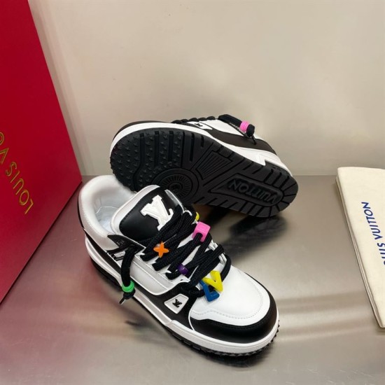 L Trainer Maxi Low-Top Trainers in white and black outsole angle Overhead angle of L Trainer Maxi Low-Top Trainers in white and black with sole up