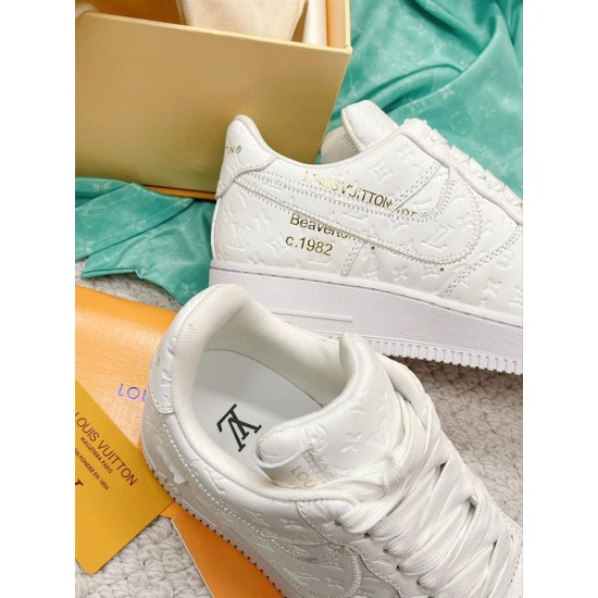 Nike Air Force 1 Low Embossed White Trainers inner side text and collar detail