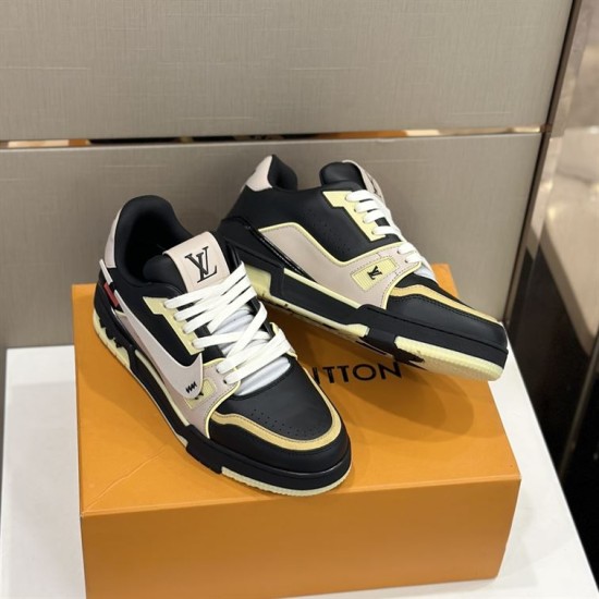 Nike Black And Cream Panel Low Top Trainers Front Angle Three-quarter top view of Nike Black And Cream Panel Low Top Trainers on box