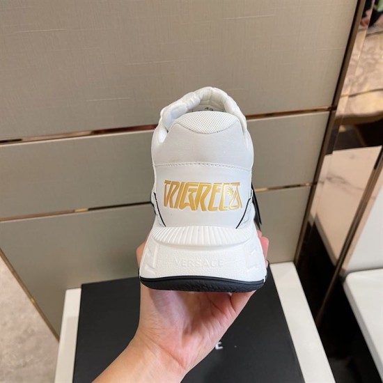 Versace Trigreca Heel Detail in white and gold Rear heel view of white Versace Trigreca trainer with gold heel lettering