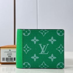 Multiple Wallet Cactus Green Taiga Cowhide Leather M30993 Uk Multiple Wallet Cactus Green Taiga Cowhide Leather M30993 Uk