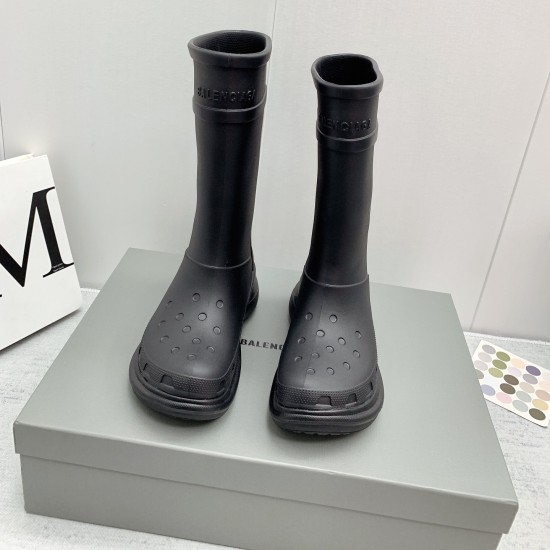 Replica CROCS BOOTS IN BLACK UK replica CROCS BOOTS IN BLACK UK