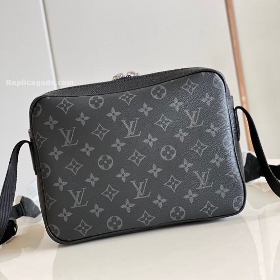 Replica Outdoor Messenger Bag Black Taigarama Cowhide Leather M30233 Uk - 15798 - Buddha Luxury