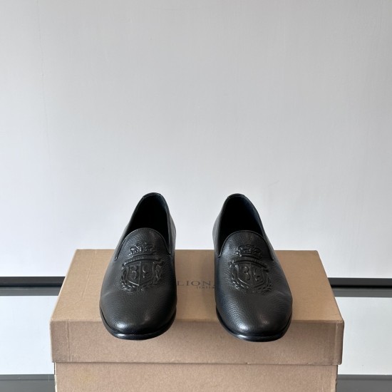 Replica CREST LOAFERS IN BLACK UK replica CREST LOAFERS IN BLACK UK