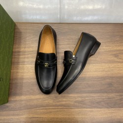 MEN'S LOAFERS WITH INTERLOCKING G - GC384 UK MEN'S LOAFERS WITH INTERLOCKING G - GC384 UK