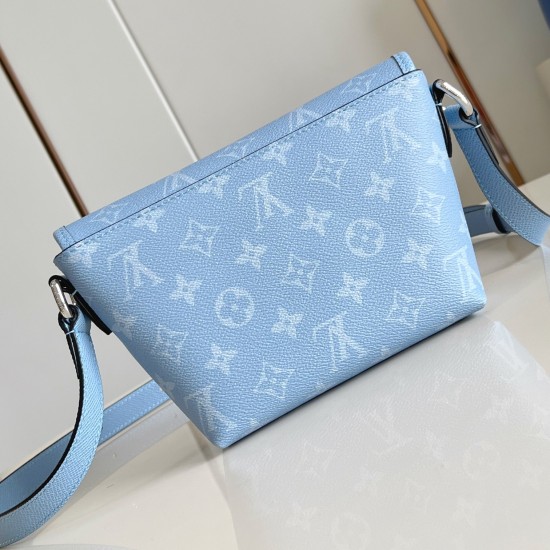 Replica PULSE WEARABLE WALLET IN MONOGRAM M14116 UK replica PULSE WEARABLE WALLET IN MONOGRAM M14116 UK