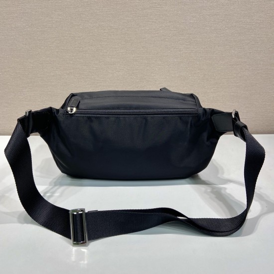 replica RE-NYLON BELT BAG IN BLACK UK