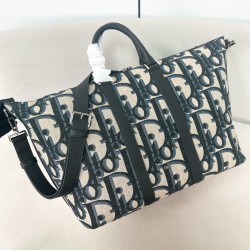Weekender 40 Tote Bag In Beige Maxi Oblique Jacquard Uk
