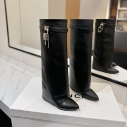 SHARK BOOTS IN BLACK LEATHER WITH LOCKS - GVC152 UK
