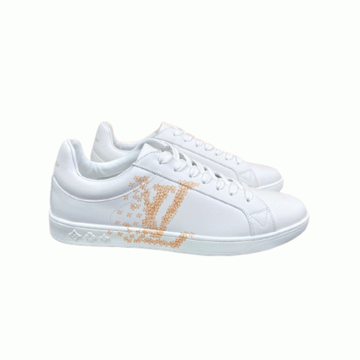 L classic white leather trainers with gold motif accent studio pair view L classic white leather trainers with gold motif accent studio angled shoe pair view