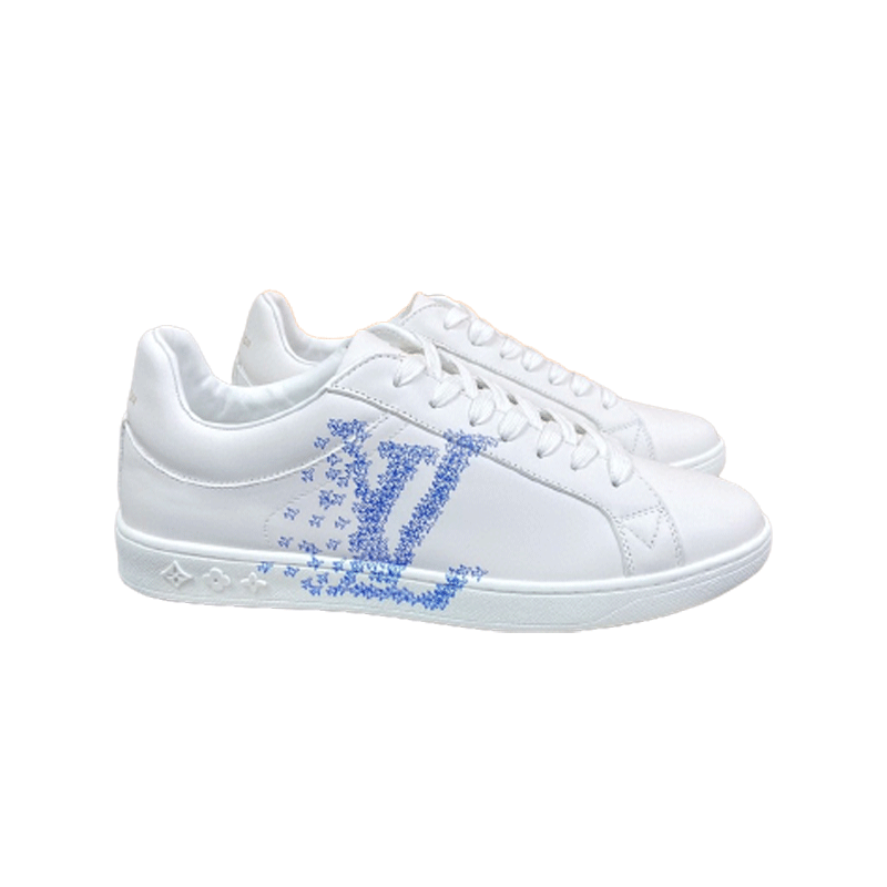 L Classic Leather Trainers In White And Blue Motif